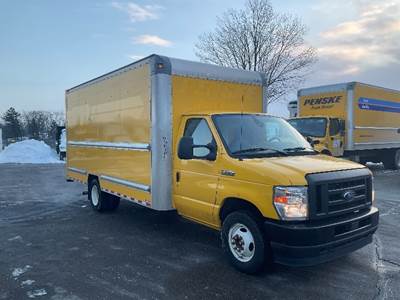 Ford E350 Box Truck - 305HP, 6 Speed Automatic, Roll up Door