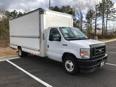 Ford E350 Box Truck - 305HP, 6 Speed Automatic, Roll up Door