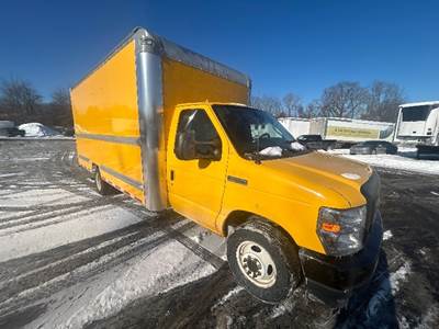 Ford E350 Box Truck - 305HP, 6 Speed Automatic, Roll up Door