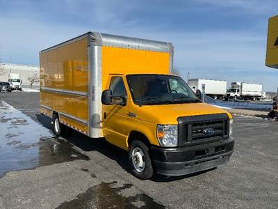 Ford E350 Box Truck - 305HP, 6 Speed Automatic, Roll up Door