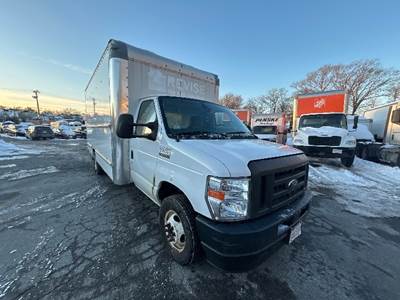 Ford E350 Box Truck - 305HP, 6 Speed Automatic, Roll up Door
