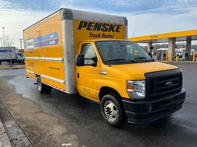 Ford E350 Box Truck - 305HP, 6 Speed Automatic, Roll up Door