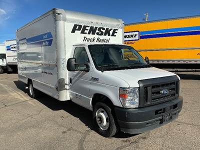 Ford E350 Box Truck - 305HP, 6 Speed Automatic, Roll up Door