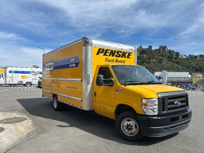 Ford E350 Box Truck - 305HP, 6 Speed Automatic, Roll up Door