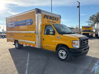 Ford E350 Box Truck - 305HP, 6 Speed Automatic, Roll up Door