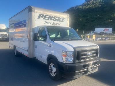 Ford E350 Box Truck - 305HP, 6 Speed Automatic, Roll up Door