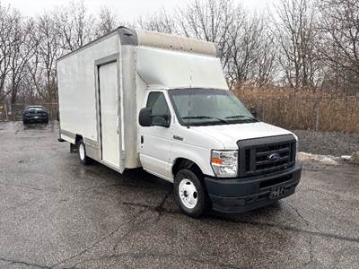 Ford E350 Box Truck - 430HP, 6 Speed Automatic, Roll up Door