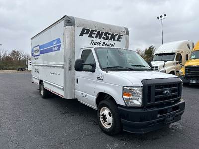 Ford E350 Box Truck - 305HP, 6 Speed Automatic, Roll up Door