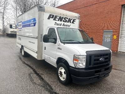 Ford E350 Box Truck - 305HP, 6 Speed Automatic, Roll up Door