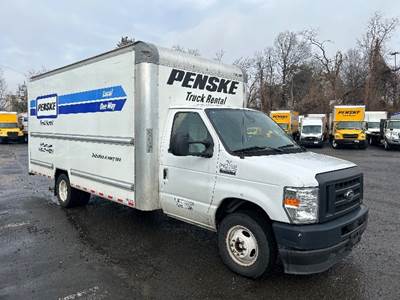 Ford E350 Box Truck - 305HP, 6 Speed Automatic, Roll up Door