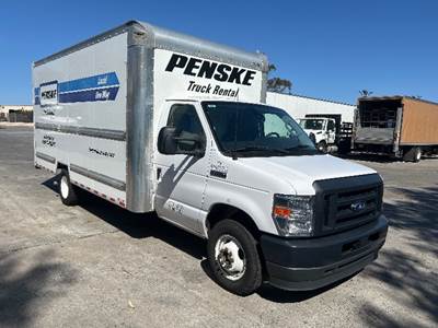 Ford E350 Box Truck - 305HP, 6 Speed Automatic, Roll up Door