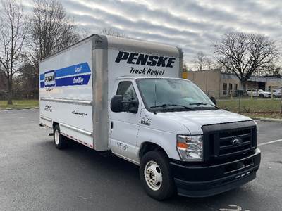 Ford E350 Box Truck - 305HP, 6 Speed Automatic, Roll up Door