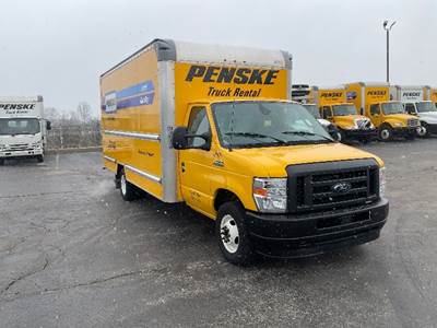 Ford E350 Box Truck - 305HP, 6 Speed Automatic, Roll up Door