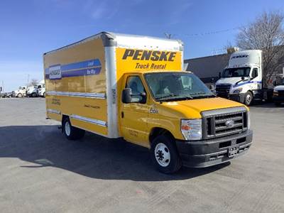 Ford F-350 Box Truck - 305HP, 6 Speed Automatic, Roll up Door
