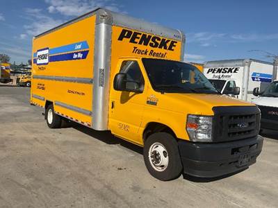 Ford F-350 Box Truck - 305HP, 6 Speed Automatic, Roll up Door