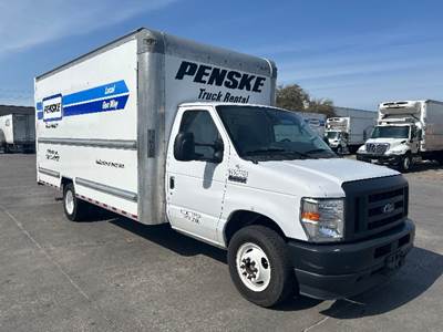 Ford F-350 Box Truck - 305HP, 6 Speed Automatic, Roll up Door