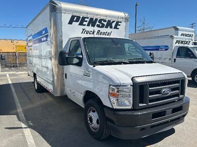 Ford F-350 Box Truck - 305HP, 6 Speed Automatic, Roll up Door