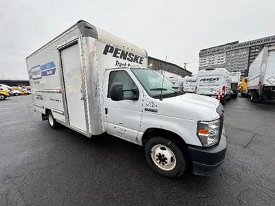 Ford F-350 Box Truck - 305HP, 6 Speed Automatic, Roll up Door