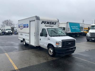 Ford F-350 Box Truck - 305HP, 6 Speed Automatic, Roll up Door