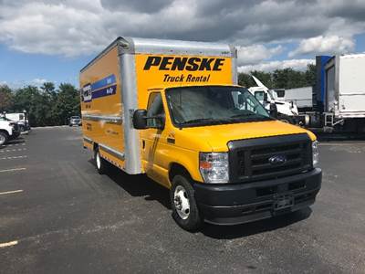 Ford F-350 Box Truck - 305HP, 6 Speed Automatic, Roll up Door