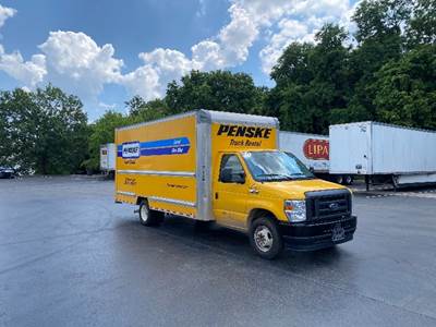 Ford F-350 Box Truck - 305HP, 6 Speed Automatic, Roll up Door