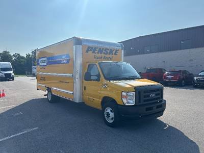 Ford F-350 Box Truck - 305HP, 6 Speed Automatic, Roll up Door