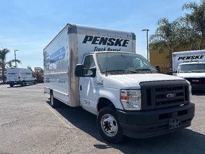 Ford F-350 Box Truck - 305HP, 6 Speed Automatic, Roll up Door