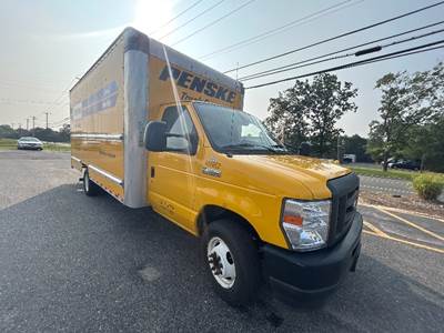 Ford F-350 Box Truck - 305HP, 6 Speed Automatic, Roll up Door