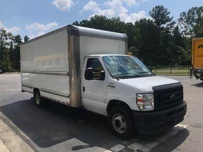 Ford F-350 Box Truck - 305HP, 6 Speed Automatic, Roll up Door
