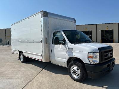 Ford F-350 Box Truck - 305HP, 6 Speed Automatic, Roll up Door