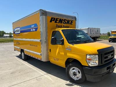 Ford F-350 Box Truck - 305HP, 6 Speed Automatic, Roll up Door