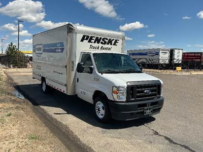Ford F-350 Box Truck - 305HP, 6 Speed Automatic, Roll up Door