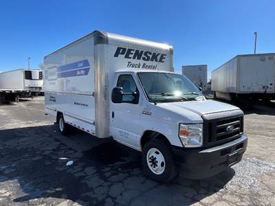 Ford F-350 Box Truck - 305HP, 6 Speed Automatic, Roll up Door