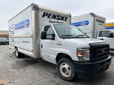 Ford F-350 Box Truck - 305HP, 6 Speed Automatic, Roll up Door