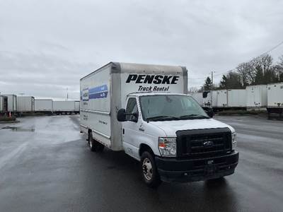 Ford F-350 Box Truck - 305HP, 6 Speed Automatic, Roll up Door