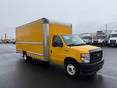 Ford F-350 Box Truck - 305HP, 6 Speed Automatic, Roll up Door