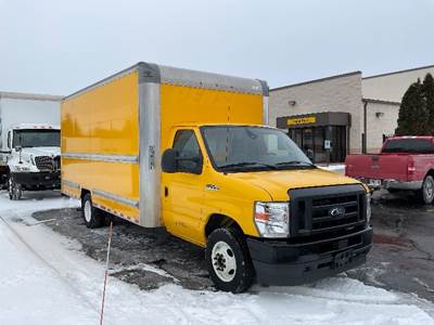 Ford F-350 Box Truck - 305HP, 6 Speed Automatic, Roll up Door