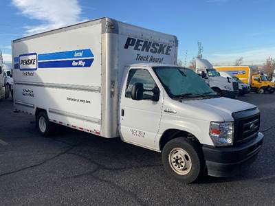 Ford F-350 Box Truck - 305HP, 6 Speed Automatic, Roll up Door