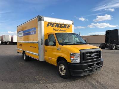 Ford F-350 Box Truck - 305HP, 6 Speed Automatic, Roll up Door