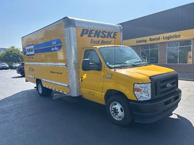 Ford F-350 Box Truck - 305HP, 6 Speed Automatic, Roll up Door