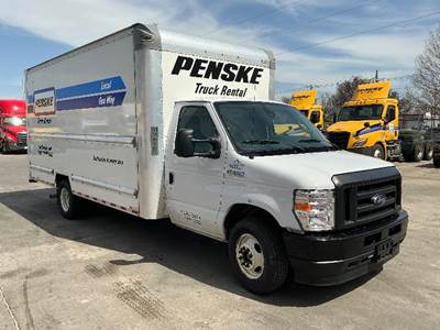 Ford F-350 Box Truck - 305HP, 6 Speed Automatic, Roll up Door