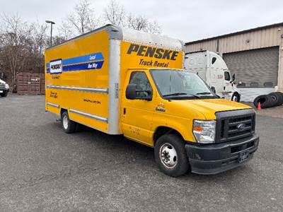 Ford F-350 Box Truck - 305HP, 6 Speed Automatic, Roll up Door