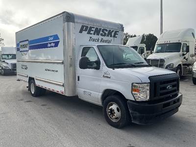 Ford F-350 Box Truck - 305HP, 6 Speed Automatic, Roll up Door