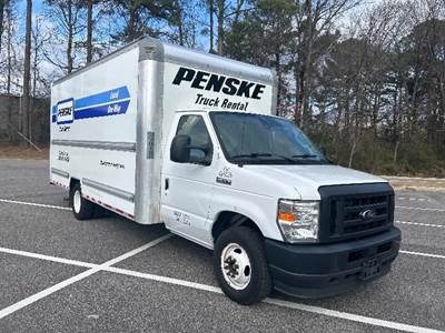 Ford F-350 Box Truck - 305HP, 6 Speed Automatic, Roll up Door