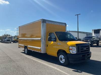 Ford F-350 Box Truck - 305HP, 6 Speed Automatic, Roll up Door