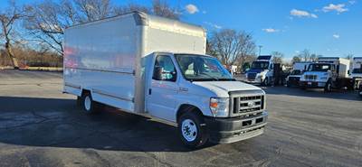 Ford F-350 Box Truck - 305HP, 6 Speed Automatic, Roll up Door