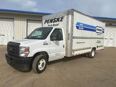 Ford F-350 Box Truck - 305HP, 6 Speed Automatic, Roll up Door