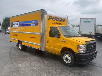 Ford F-350 Box Truck - 305HP, 6 Speed Automatic, Roll up Door