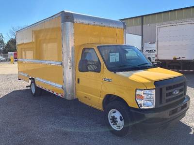 Ford F-350 Box Truck - 305HP, 6 Speed Automatic, Roll up Door