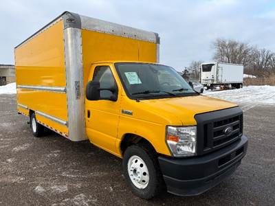 Ford F-350 Box Truck - 305HP, 6 Speed Automatic, Roll up Door
